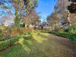 Photo 28- click for photo gallery